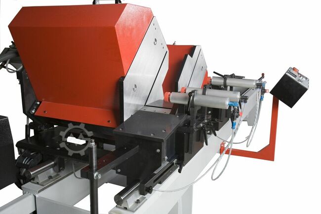 6373033-3.1636039708__